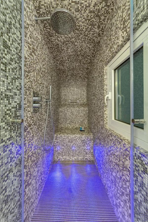 S&T Luxury House In Plebiscito Square Apartment Naples Exterior photo