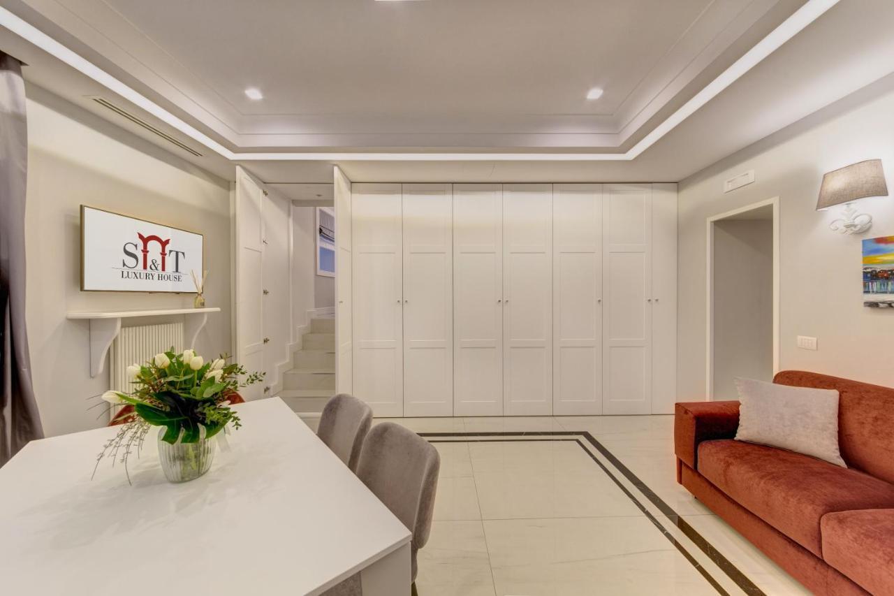 S&T Luxury House In Plebiscito Square Apartment Naples Exterior photo