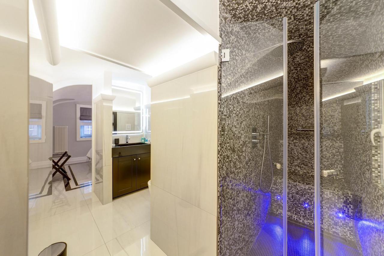 S&T Luxury House In Plebiscito Square Apartment Naples Exterior photo