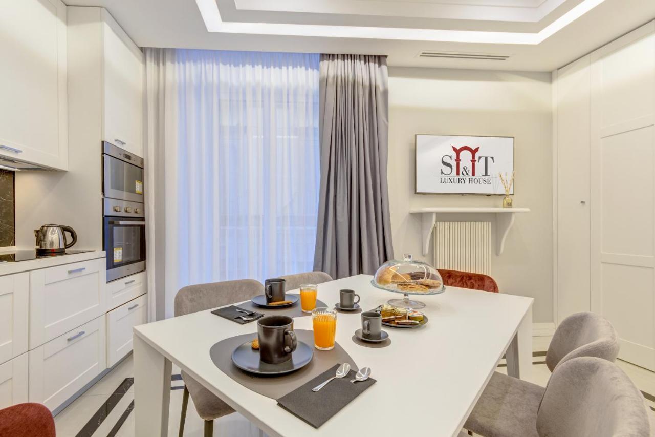 S&T Luxury House In Plebiscito Square Apartment Naples Exterior photo