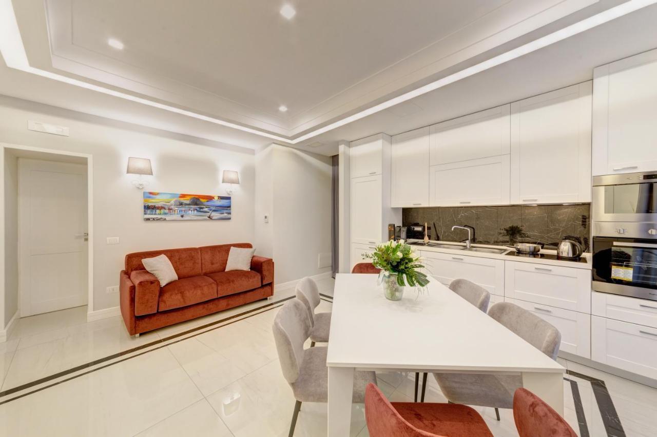 S&T Luxury House In Plebiscito Square Apartment Naples Exterior photo